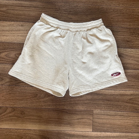 Reebok Women’s AE BR Fleece Shorts | Size Small | Perfect Condition - Picture 4 of 10